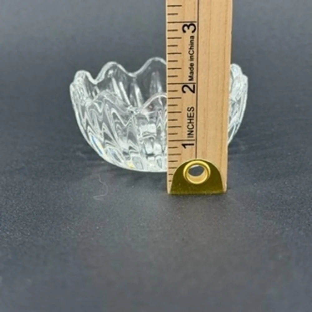 Vintage Clear Cut Crystal Glass Salt Cellar Scalloped Starburst Small Nut Dish